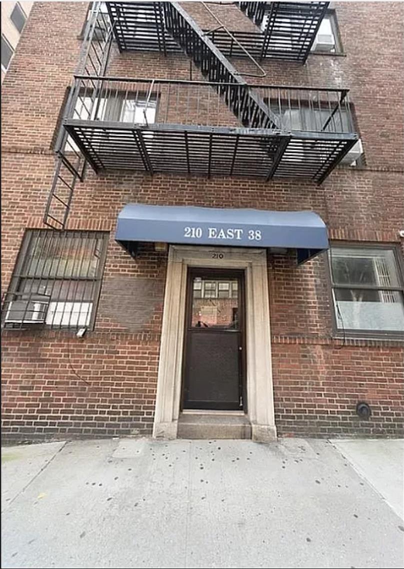 210 East 38th Street, Apt 2-G