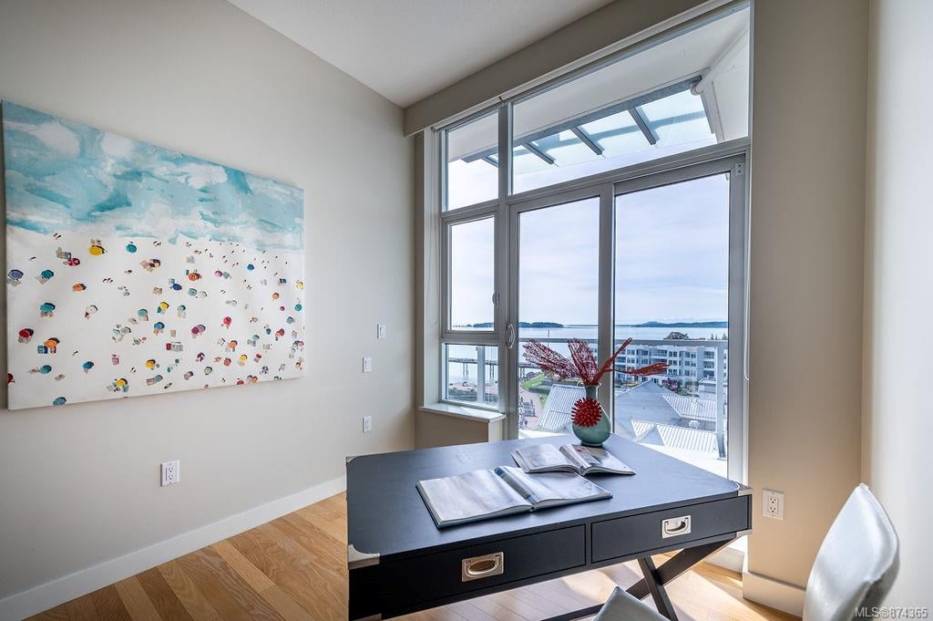 709-9809 Seaport Pl