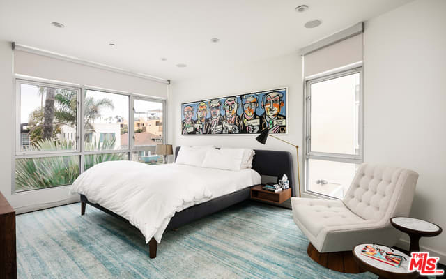 125 Pacific St #1
