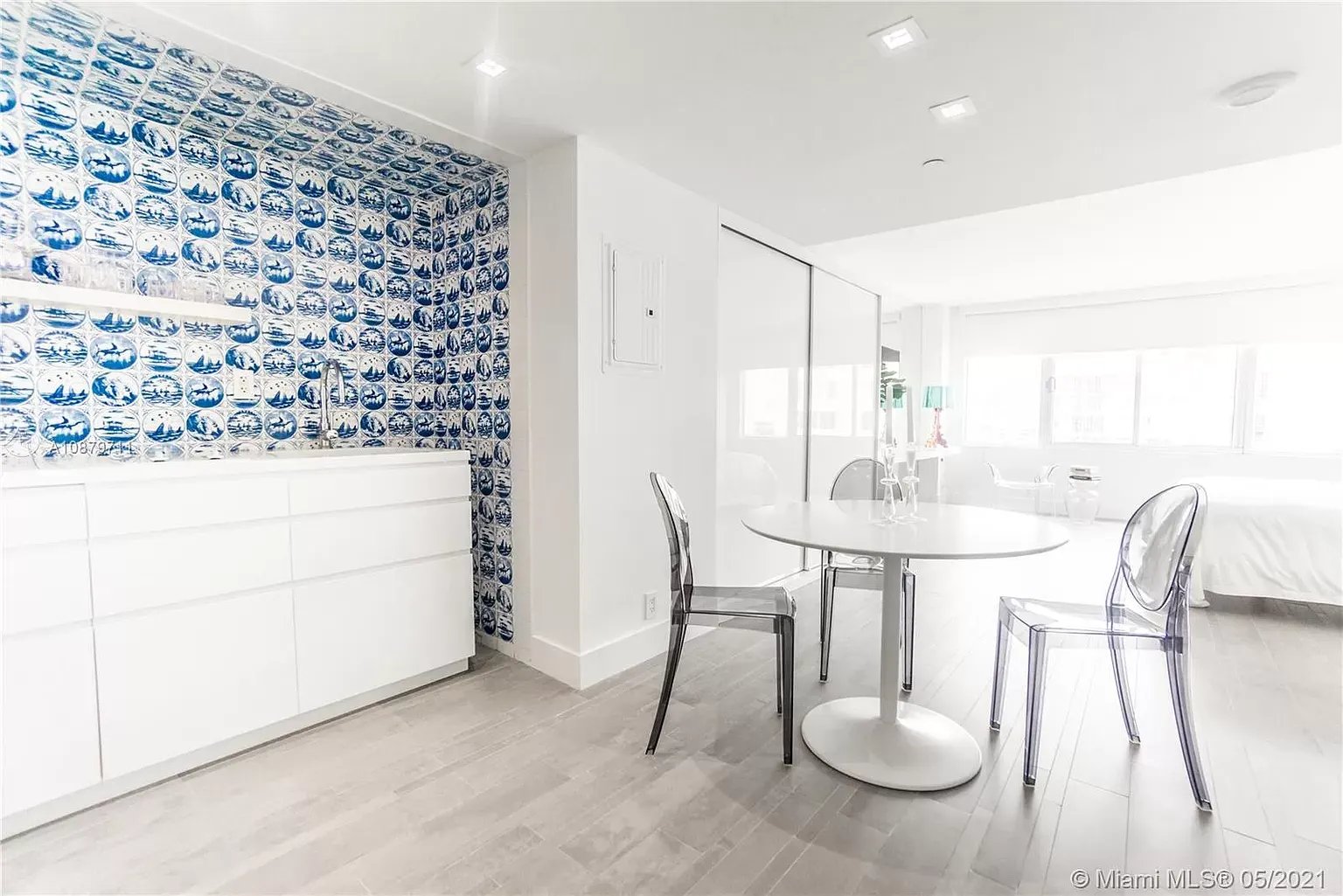 1100 West Ave #1403