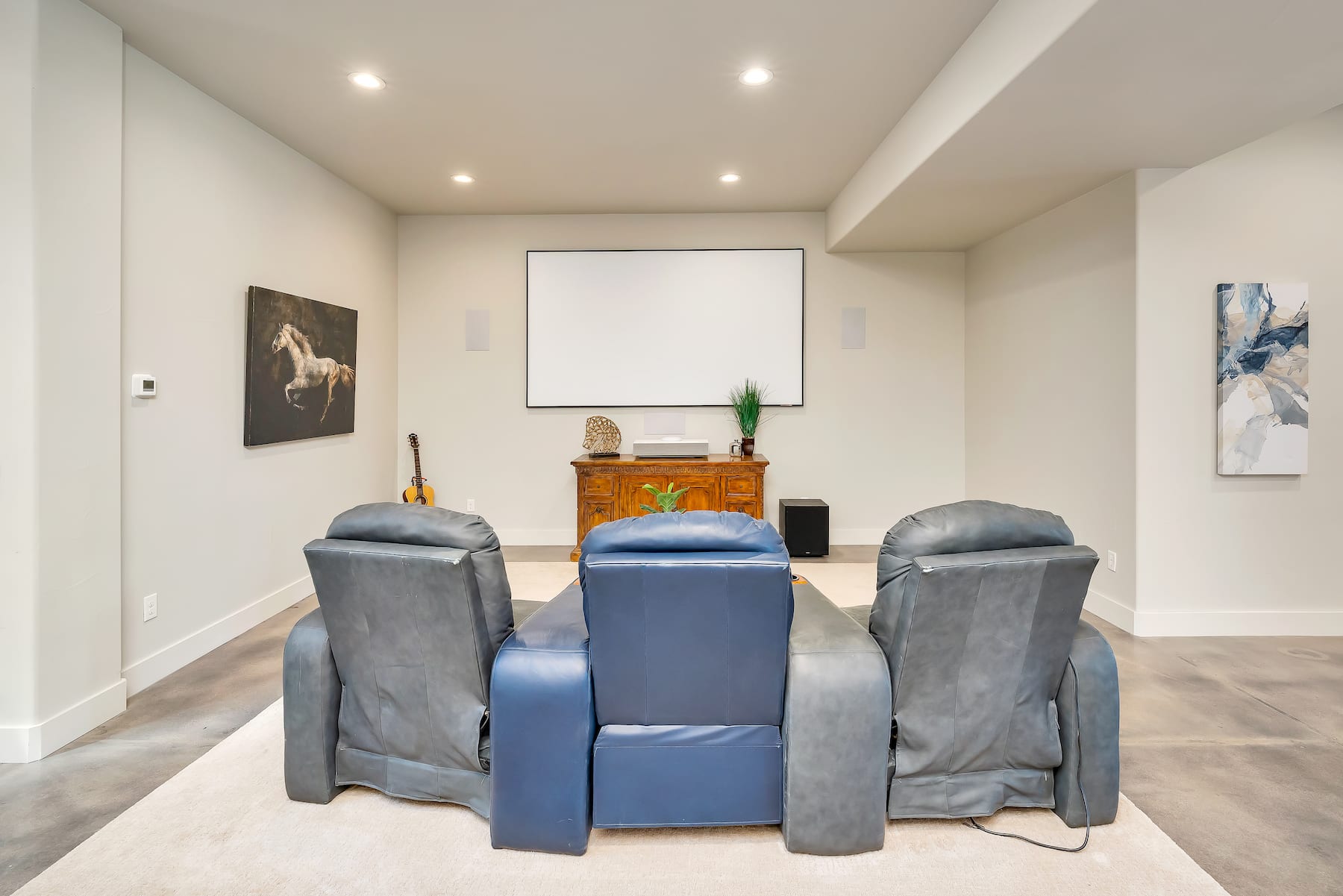 7590 Raphael Lane