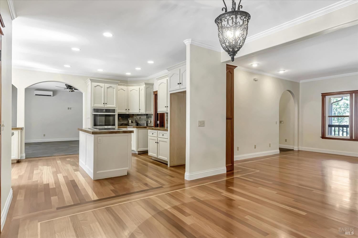9271 Antler Hill Dr