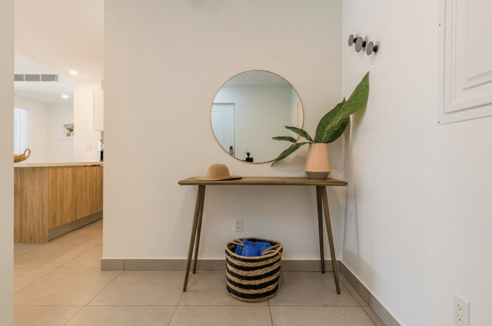 Harbour House 203
