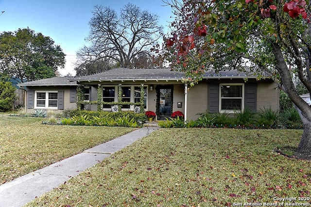 105 Bryker Dr - Terrell Hills