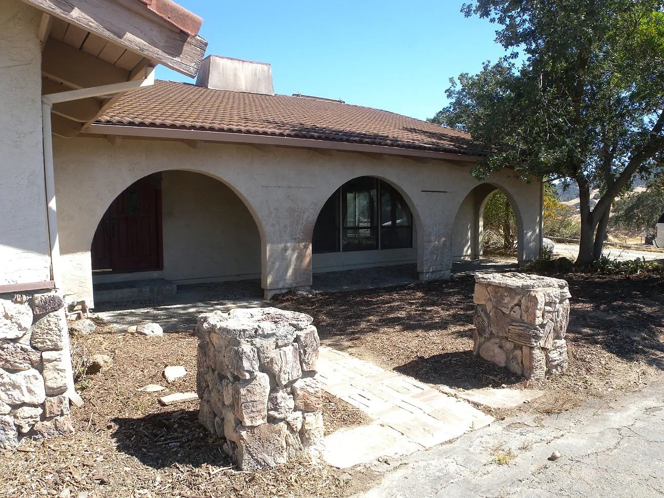 255 Happy Valley Rd