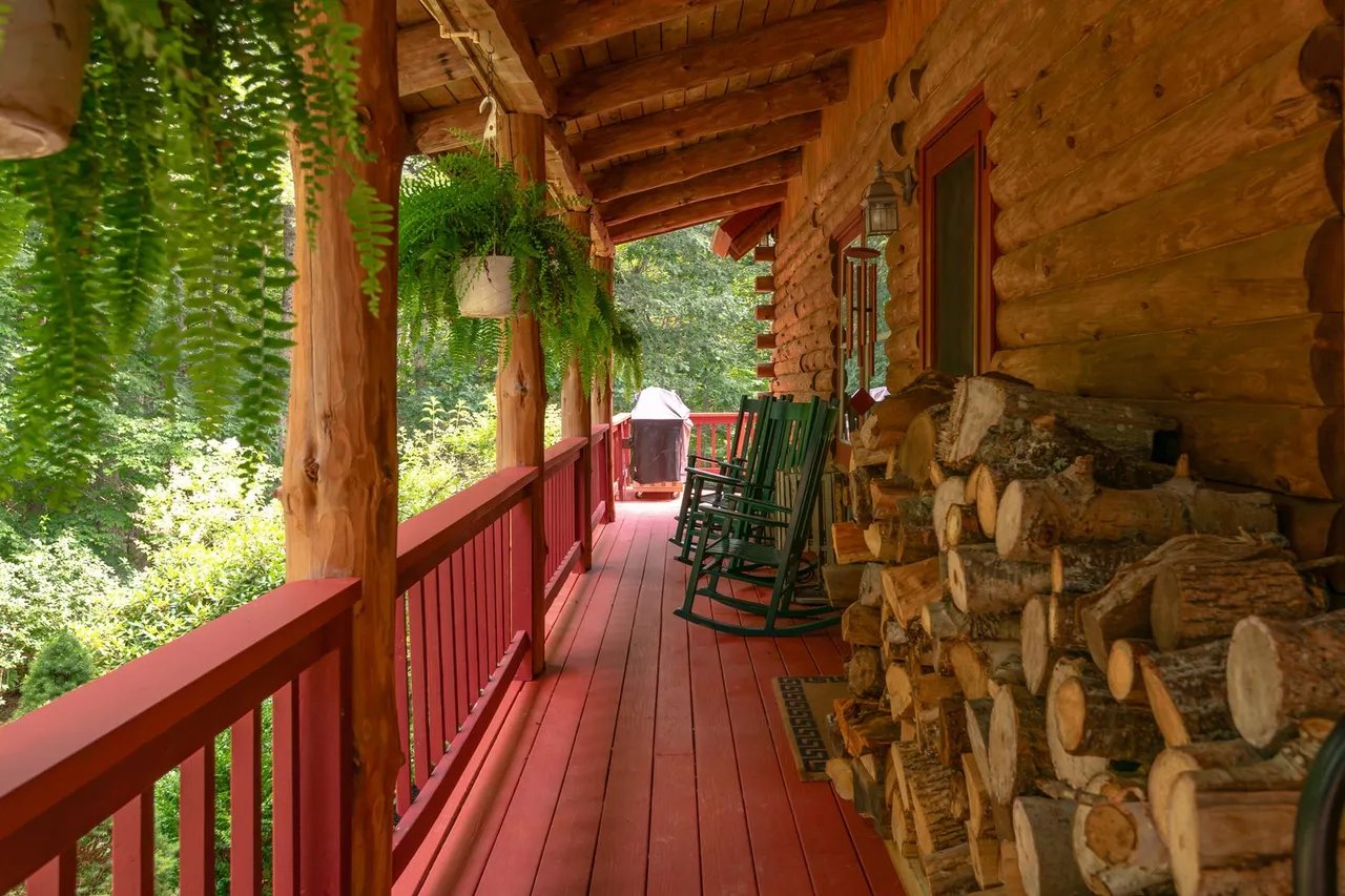Classic Maine Camps, Cabins & Cottages