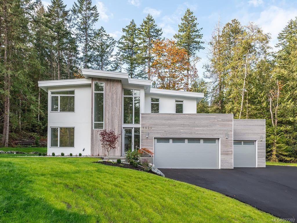 1525 Eagle Wy