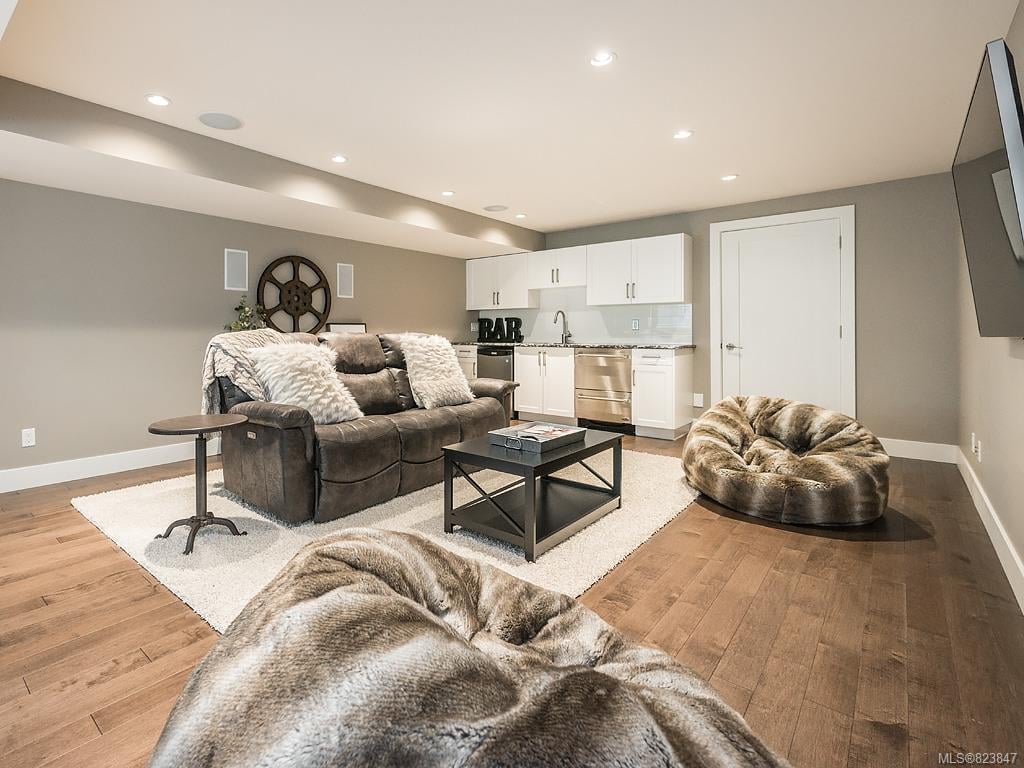 6238 Elizabeth Garden Ct