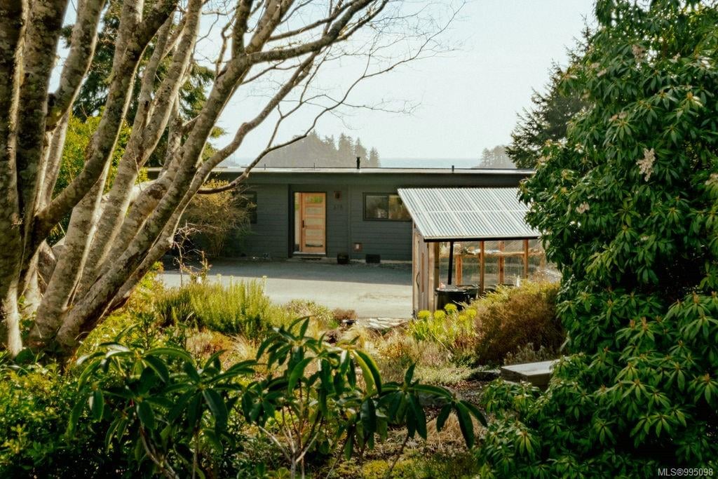 378 Marine Dr