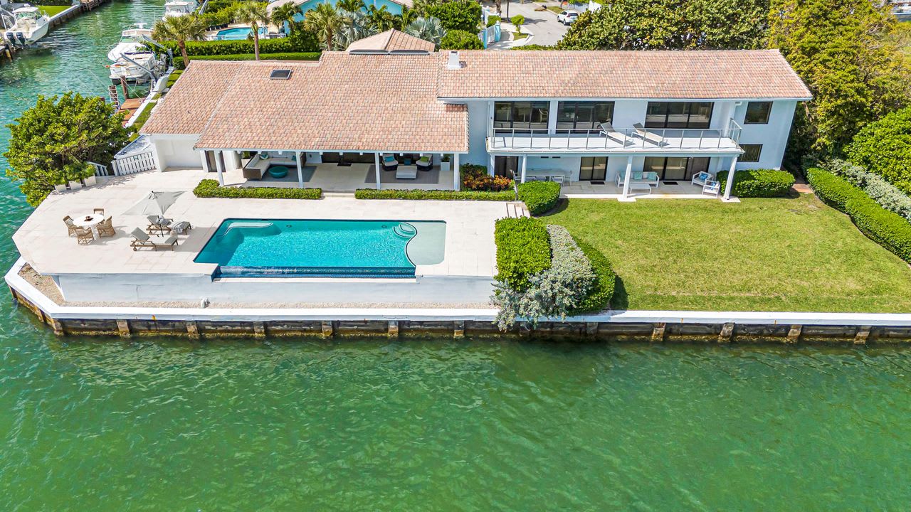 Miami’s Upper East Side Bayfront Residence
