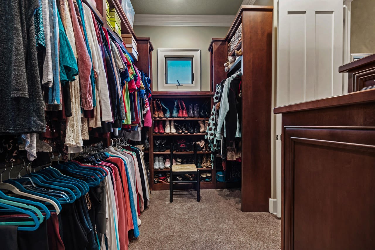 5236 Finisterre Drive