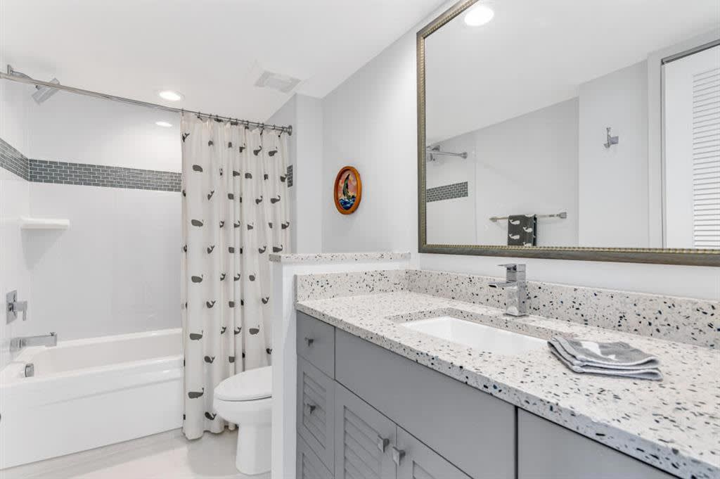 1225 S Ocean Blvd Unit 405