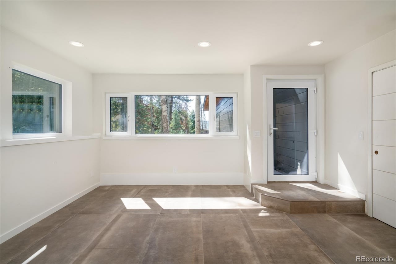 2310 Val Disere Cir
