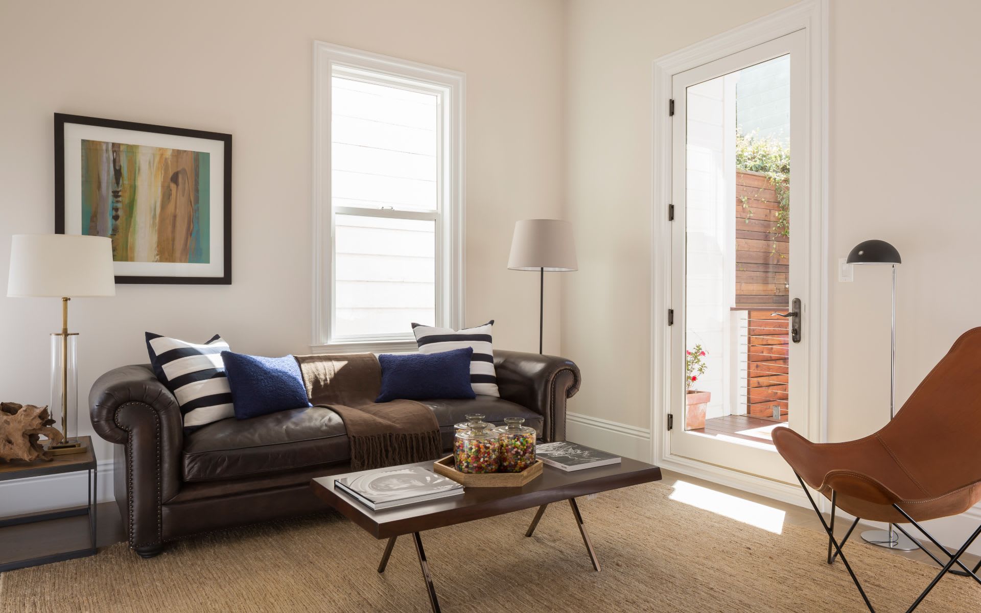 1523 Baker St