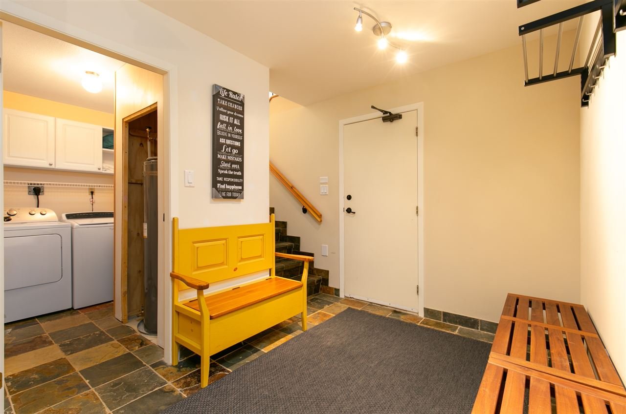 3135 St. Moritz Cres