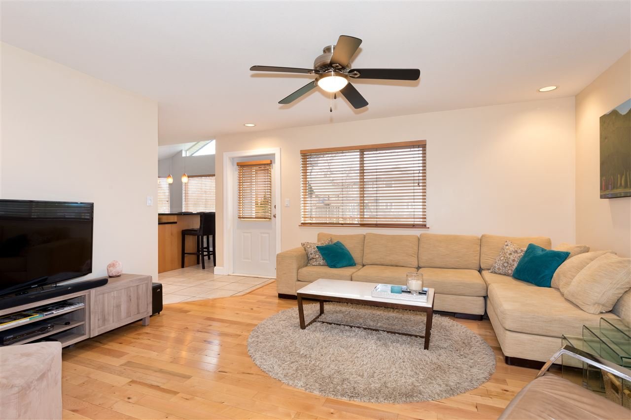 1022 Wenda Pl