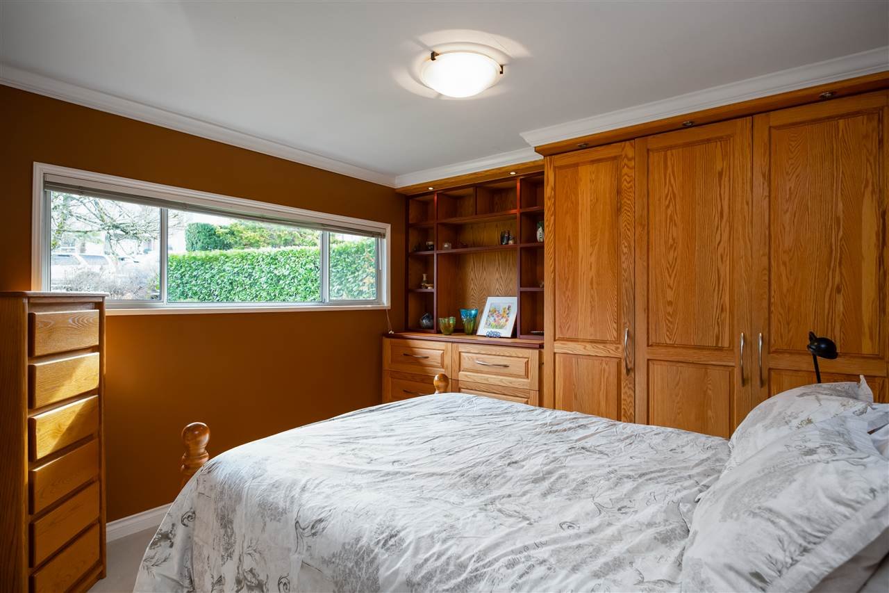 7247 Barnet Road, Burnaby