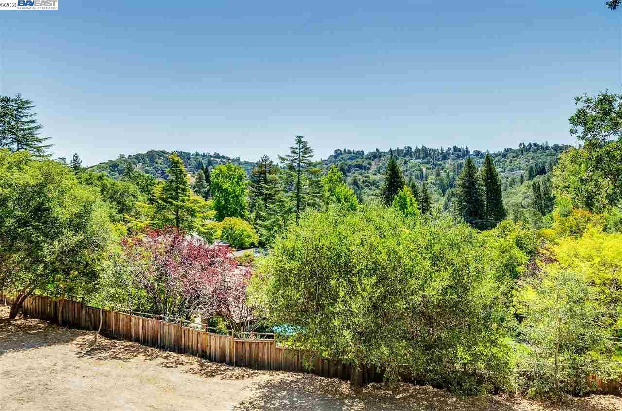 6 Saint James Ct, Orinda 
