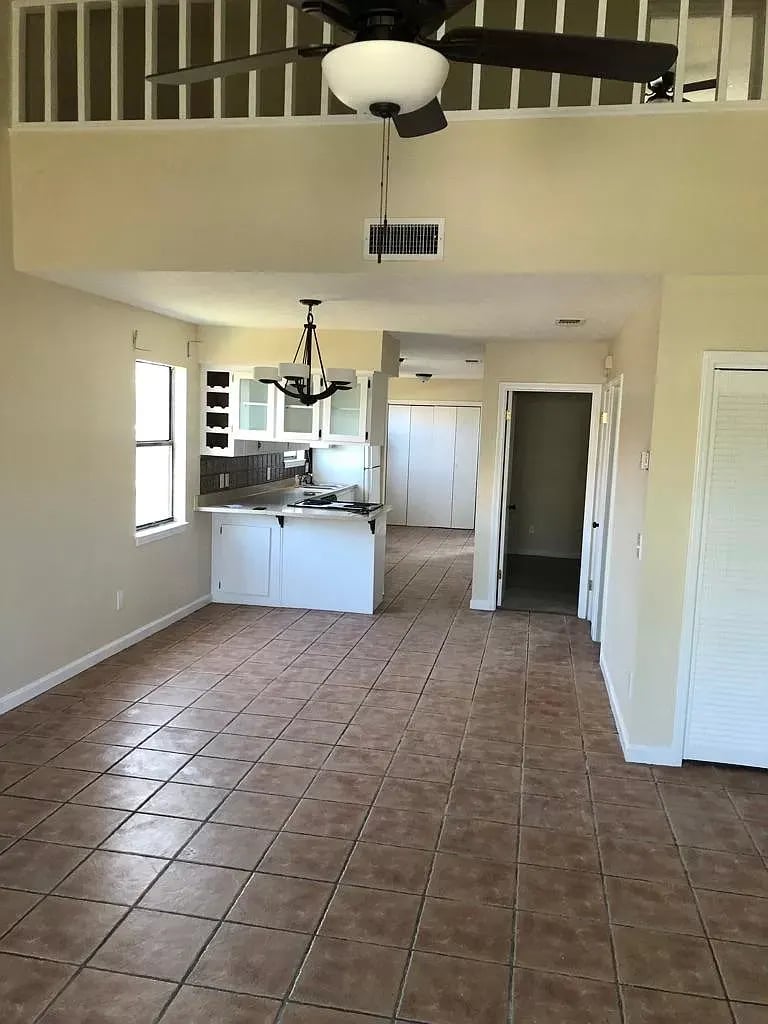 3515 W 19th 1 Street Unit 1