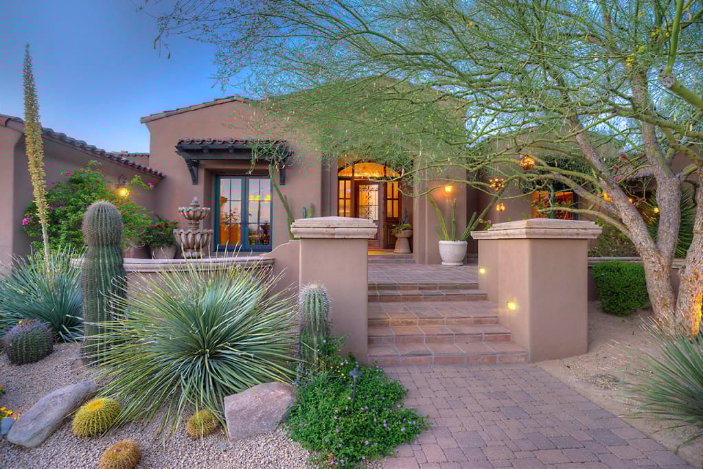 Elegant 4 Br/4.5 Ba Living in Guard-gated Country Club at Dc Ranch Community in Scottsdale