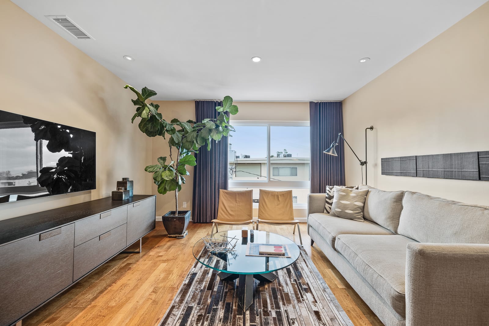 1222 N Olive #304