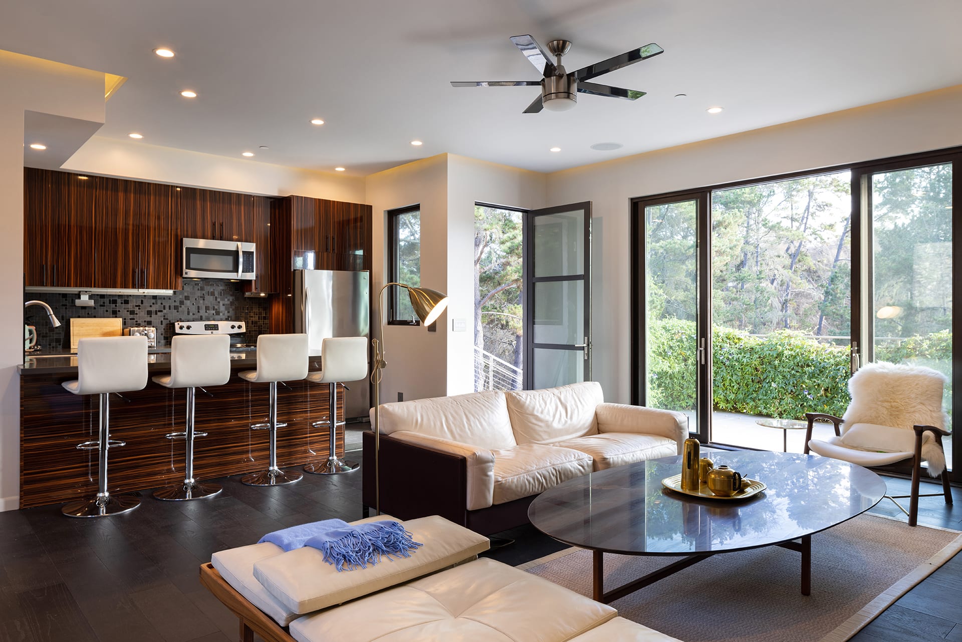 Contemporary Turn-Key Estate in Tehama - 10 Alta Madera Ave