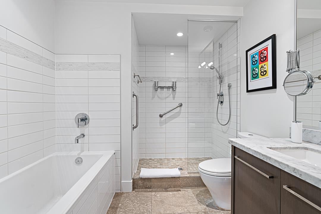103-650 Evergreen Pl