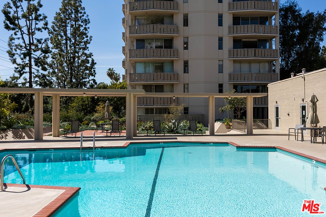 4455 Los Feliz Blvd, #504