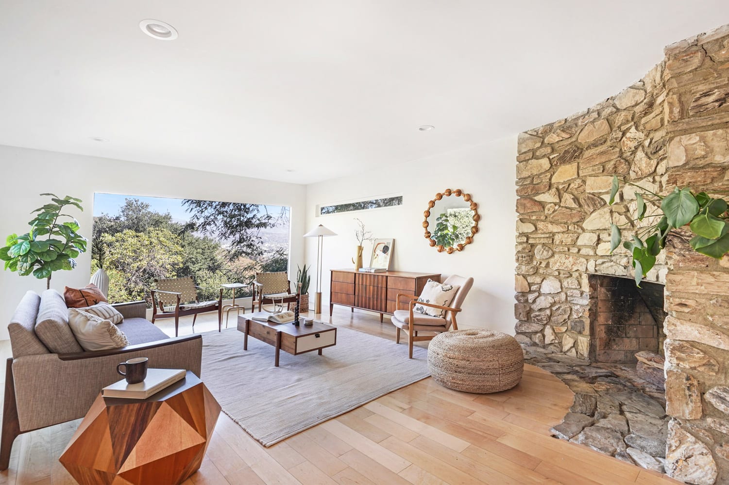 Breathtaking Mid-Century Nature Retreat in Los Feliz