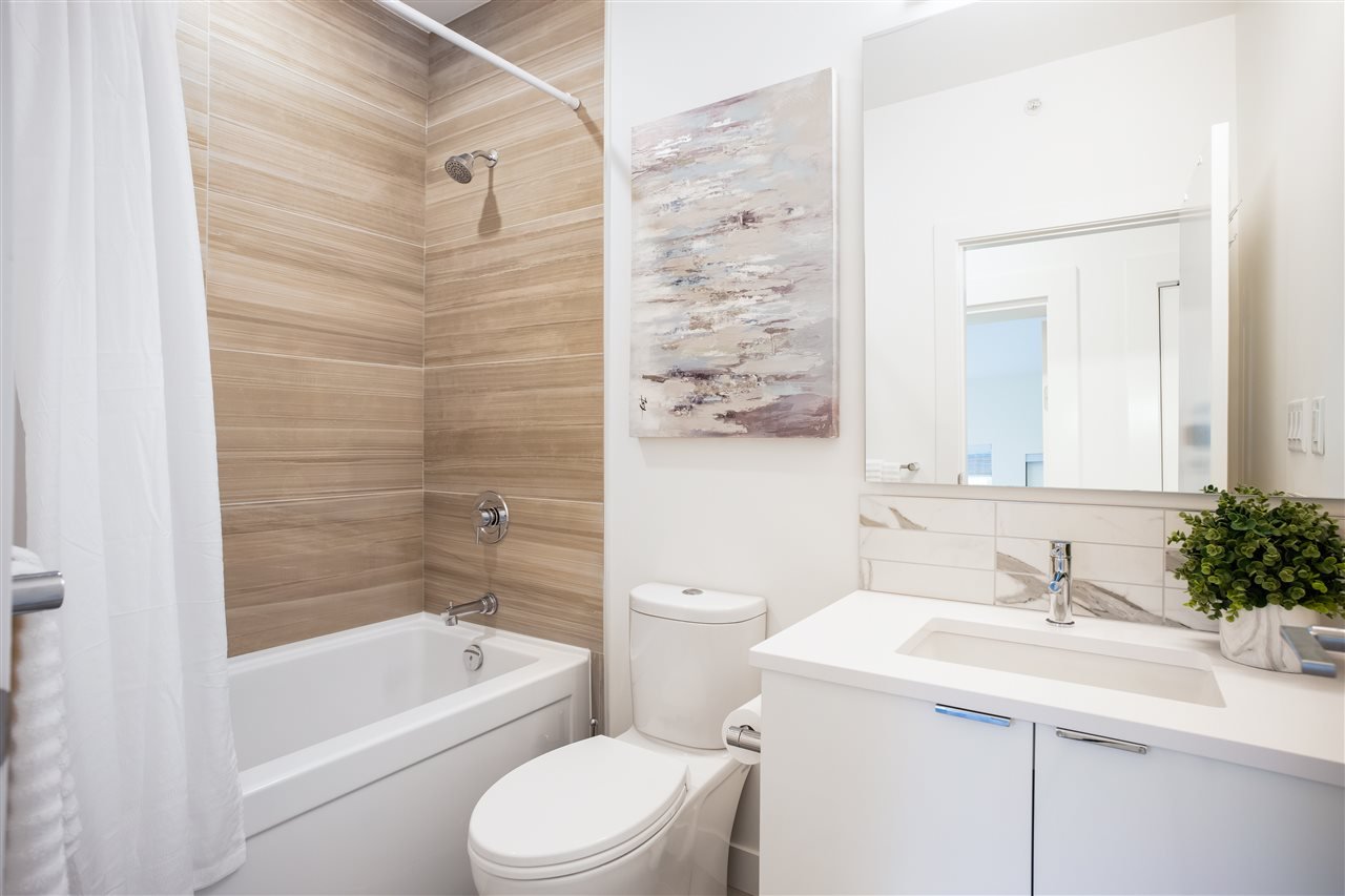 43-3596 Salal Dr