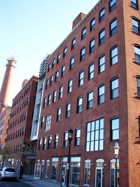 Fort Point Place