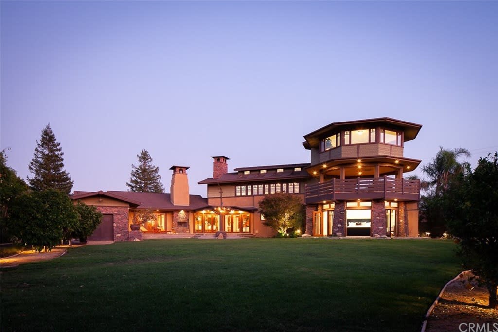 9651 Crestview Circle