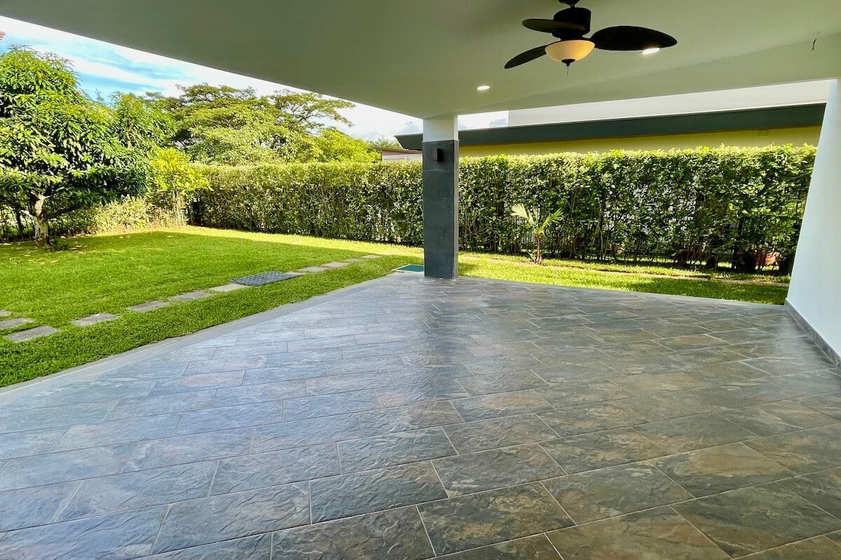 Solar Powered Terrace Home, Guacima, Alajuela