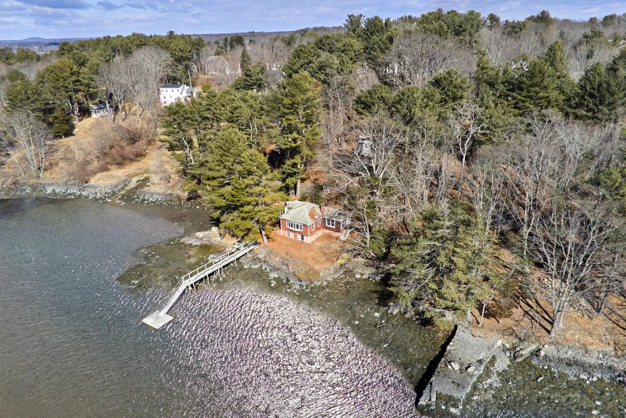 New Waterfront Listing! 9 Bond Road, Kittery Point, Maine – $1,195,000