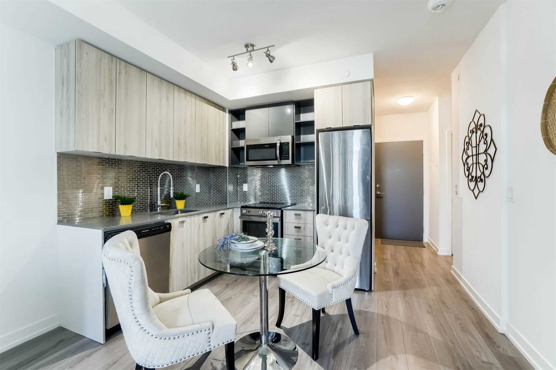 10 De Boers Dr Unit: 502