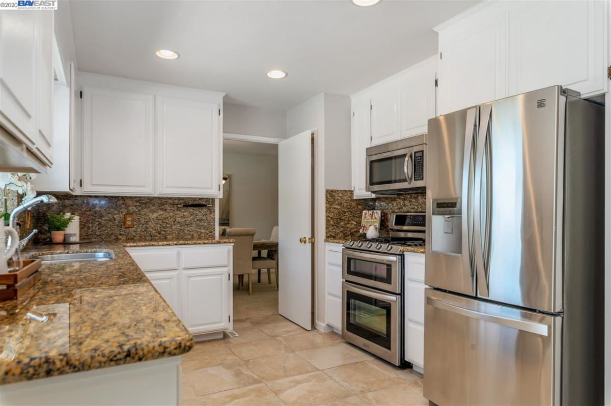 2103 Raven Rd