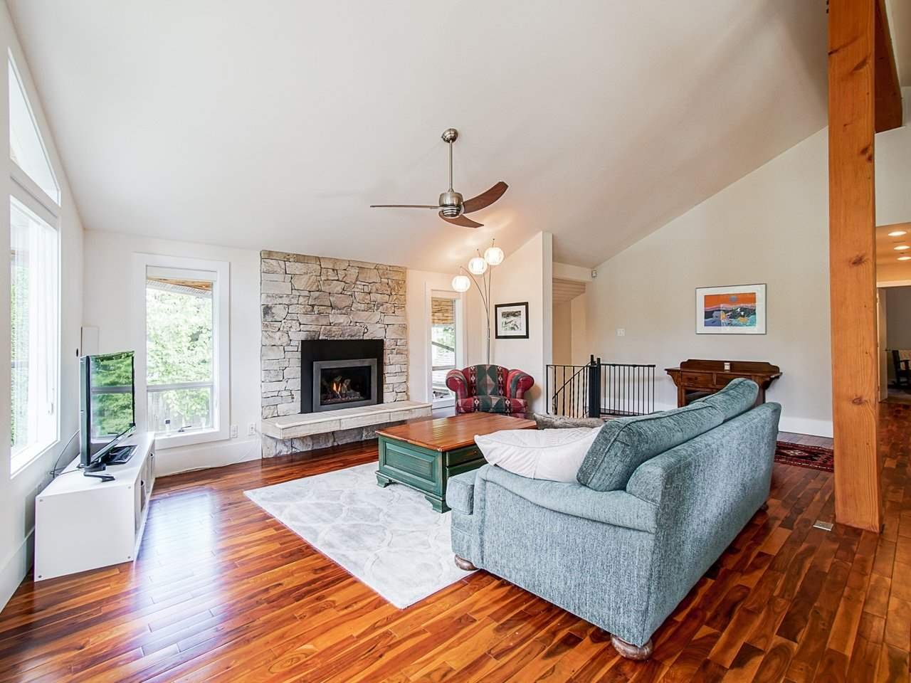 2612 Hardy Cres