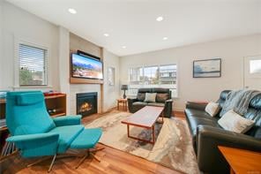 375 Kestrel St