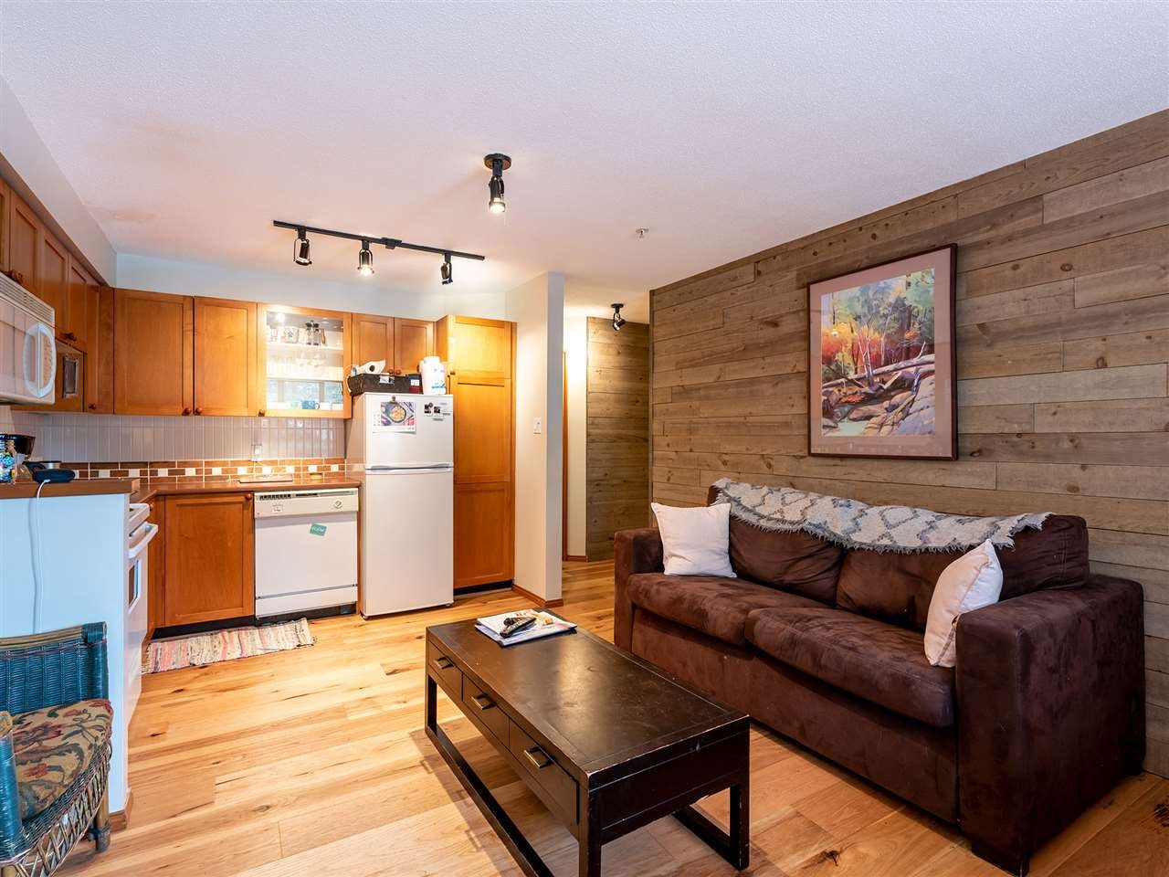 77/77a-4388 Northlands Blvd