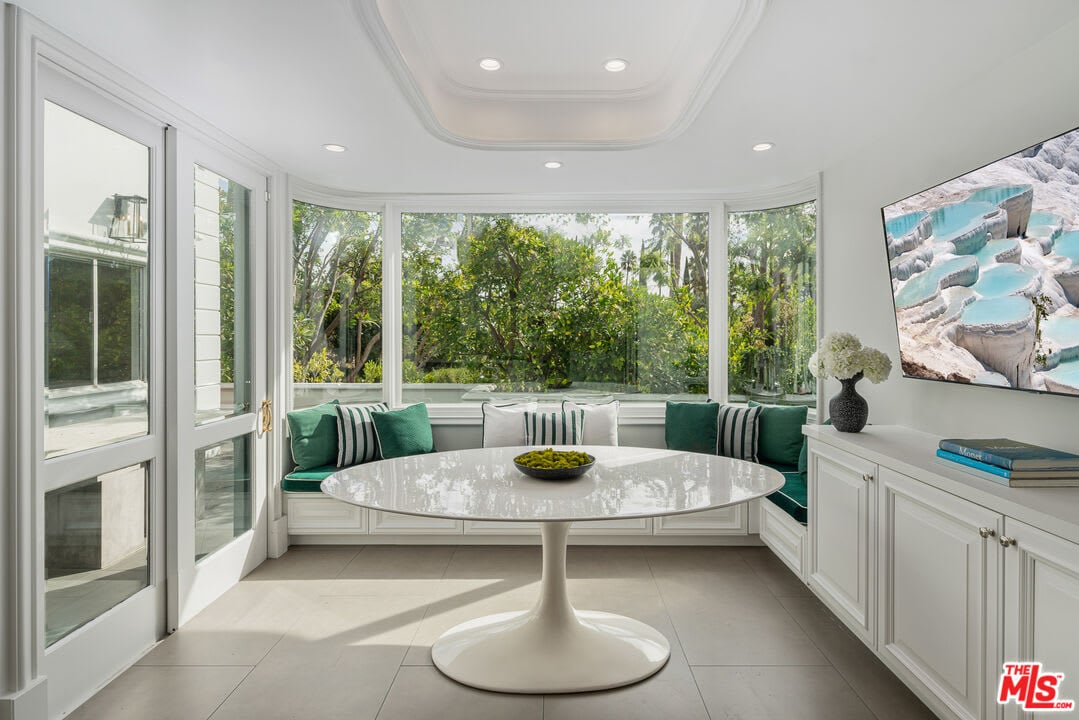 Noble Villa