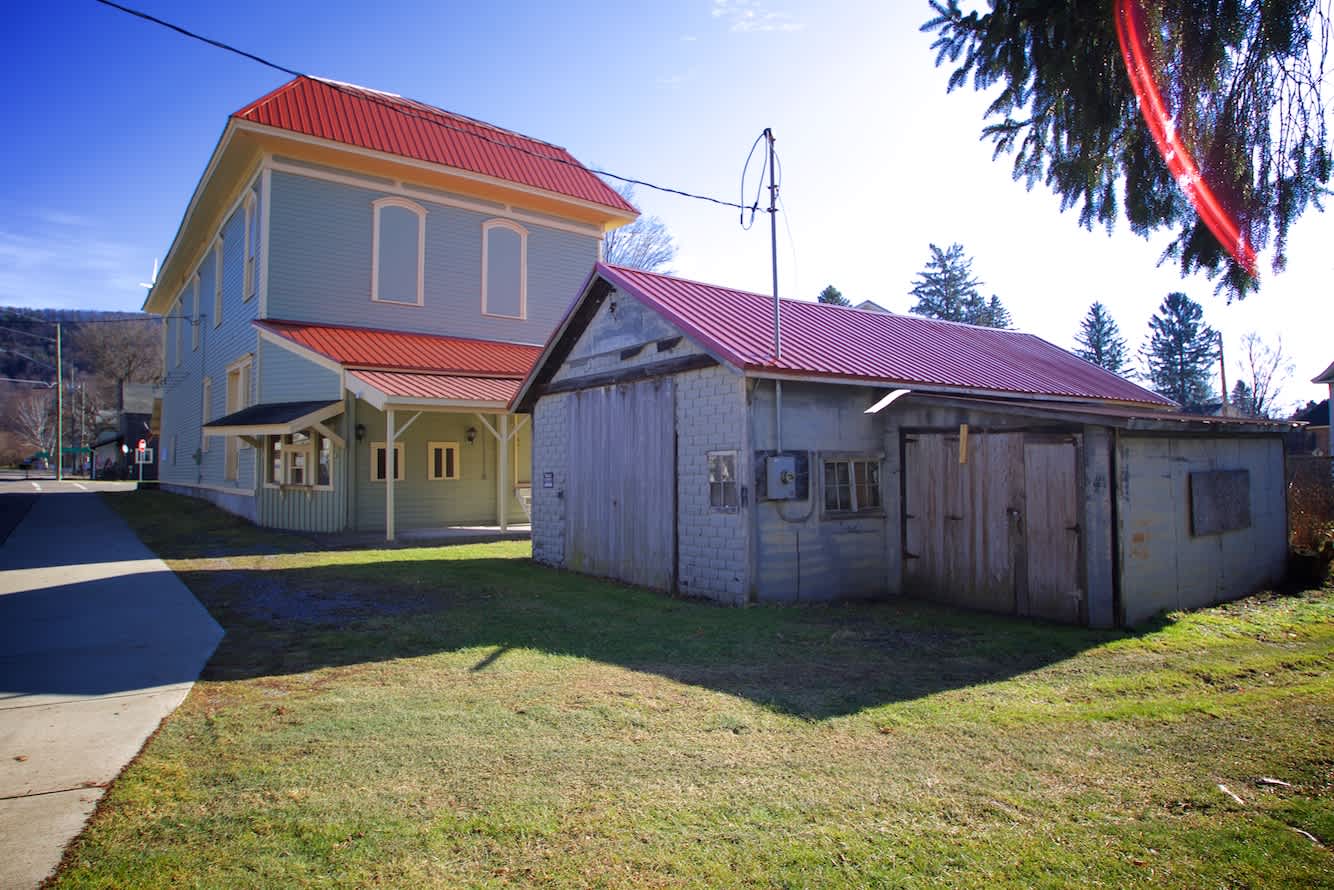 2 University Ave.