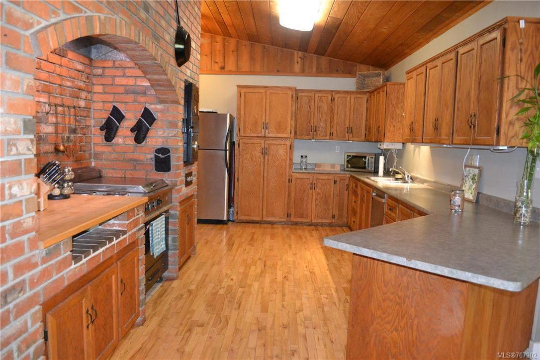 7760 Milligan Rd, Sooke