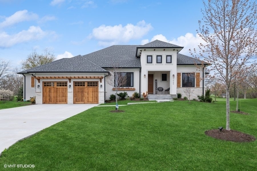 7065 Longmoor Dr