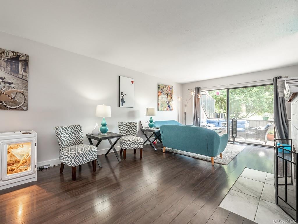 23-7751 E Saanich Rd