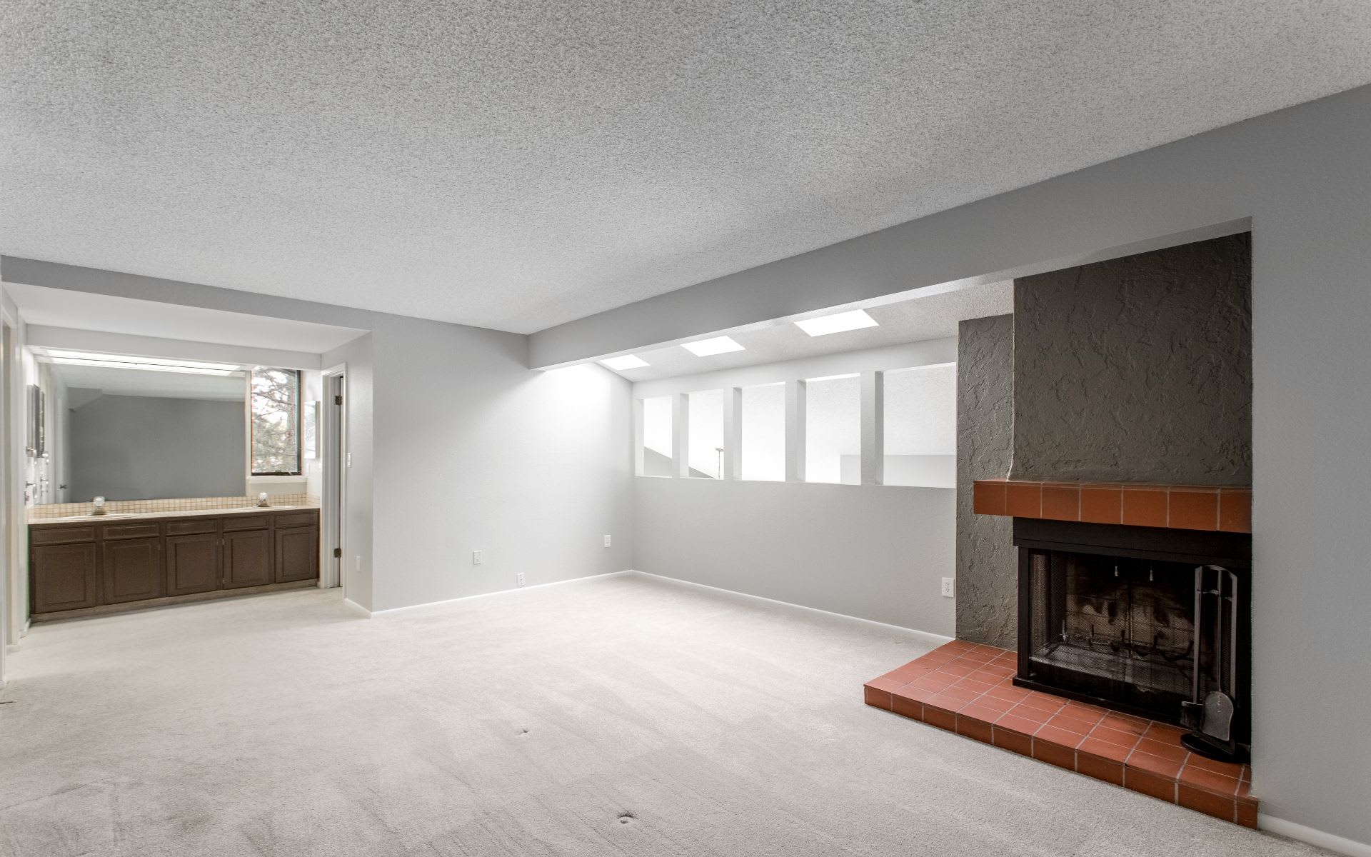 9866 E Maplewood Circle