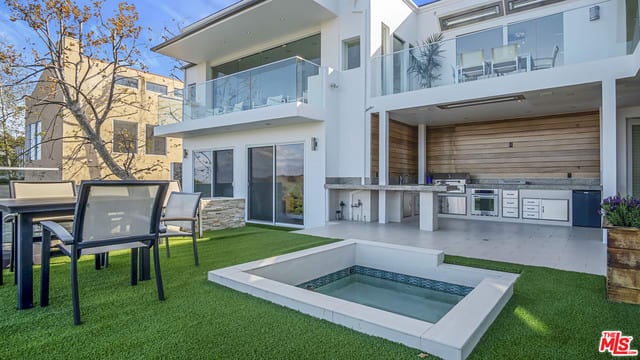 Lodge Villa