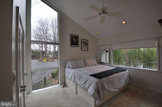 3112 Landfall Ln