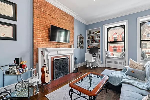 136 West 81st Street Unit: 3F