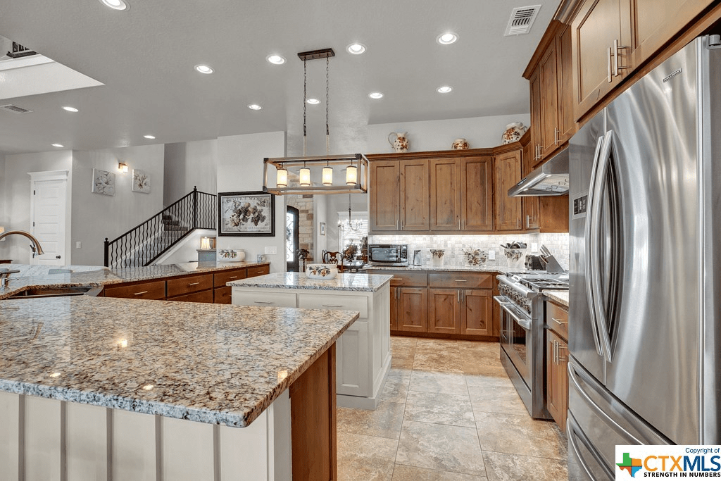 5689 Dry Comal Dr