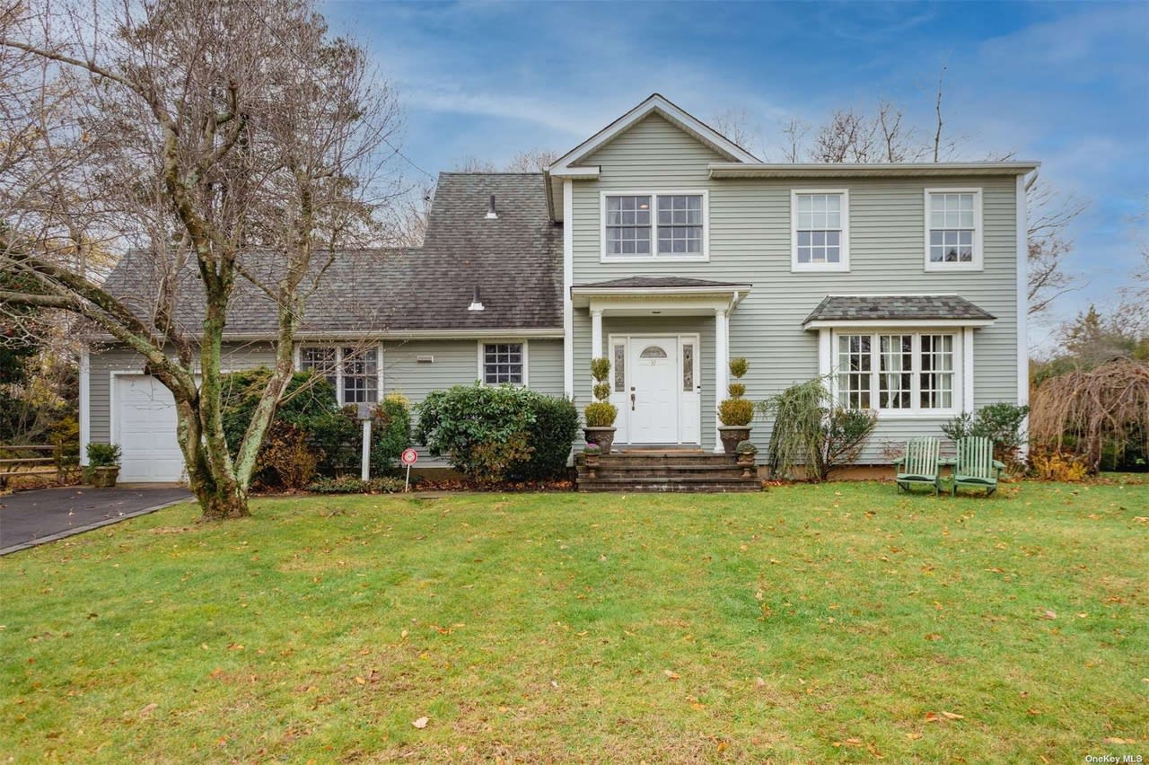 37 Carnegie Ave 